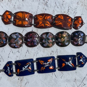 Beautiful Vintage Enamel on Metal Bracelets 70s jewelry set of 3
