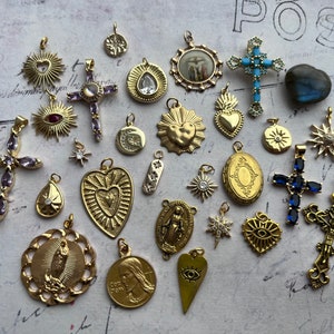 Beautiful French Vintage Stylish Religious Pendants Charms Crucifix Mary Holy Maria goldfilled 18k France germany italy choose Christmas 50%