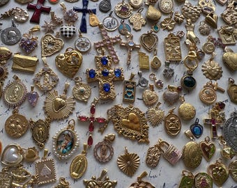 Prachtige antieke vintage Europese Franse religieuze bedels kettingen vintage kies de jouwe deel 2 KerstSALE, -50%