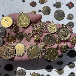 Antique Old Religious Medailles Lovely Archeology Vintage Antiqued Metals Goldplated Brass Bronze Silver medal charm charms pendant gold