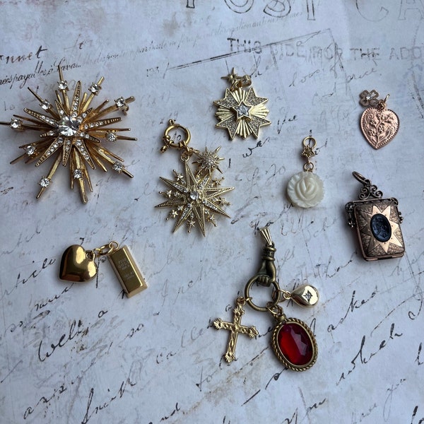 Beautiful Gold Antique Vintage  Art Nouveau Victorian style charms broche choose yours from this lovely set of 8 jewelry pieces