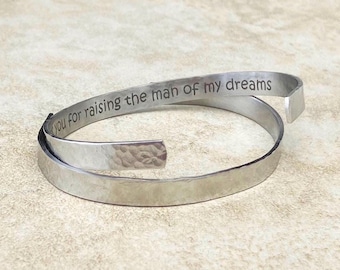 Gift set of 2 - Mother of the Groom / Mother of the Bride cuff bracelet /  Man of my dreams / Woman of my dreams / Wedding bracelet