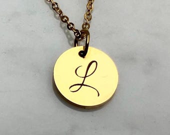 Personalized initial necklace / Mother necklace / Grandmother necklace / Engraved jewelry / Personalized gift / Mom gift / Grandma gift