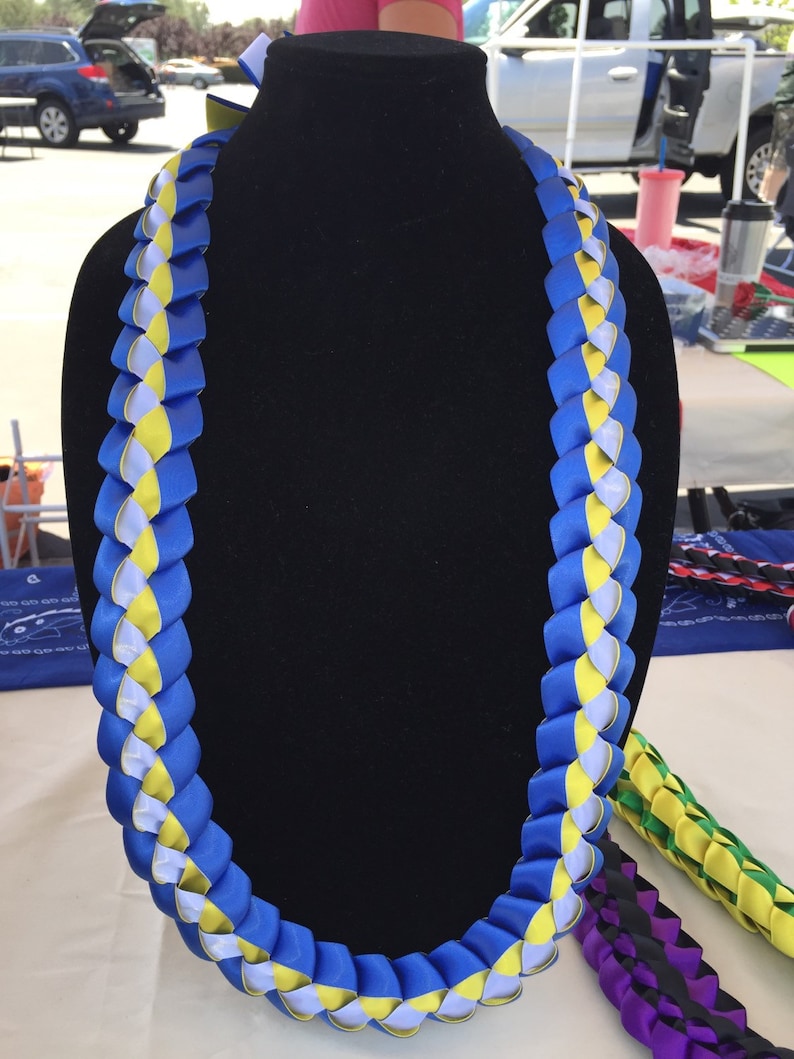 44 Custom Three Color Braided Ribbon Lei WHITE ACCENT CENTER - Etsy