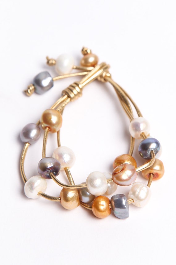 leather pearl bracelet wedding gift for her freshwater pearl jewelry white pearl bracelet bridesmaid bracelet pearl leather bracelet