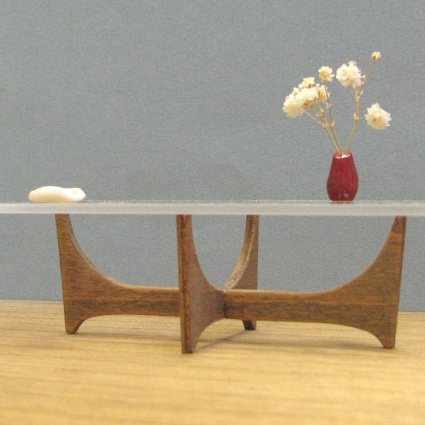 Verre &Wood Rectangle TABLE BASSE 1:12, Meubles miniatures à collectionner, Mid Century Modern Design, années 60