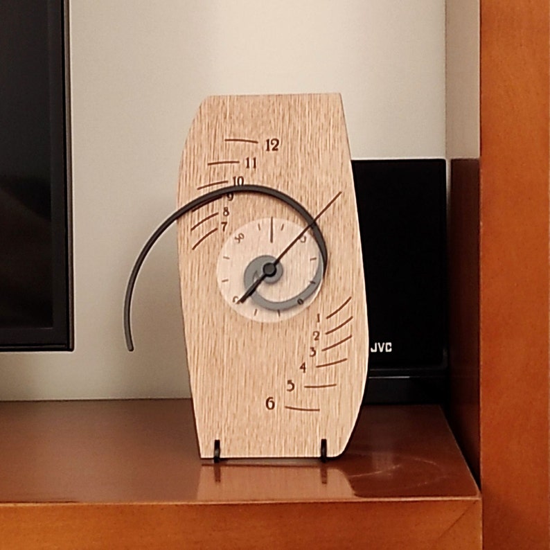 Unique and Sophisticated Spiral Desk/Wall Clock, Wooden, Delta δ,Mathematical Principle, ,Innovative Design,Golden Ratio,Man Gift Oak (Natural)