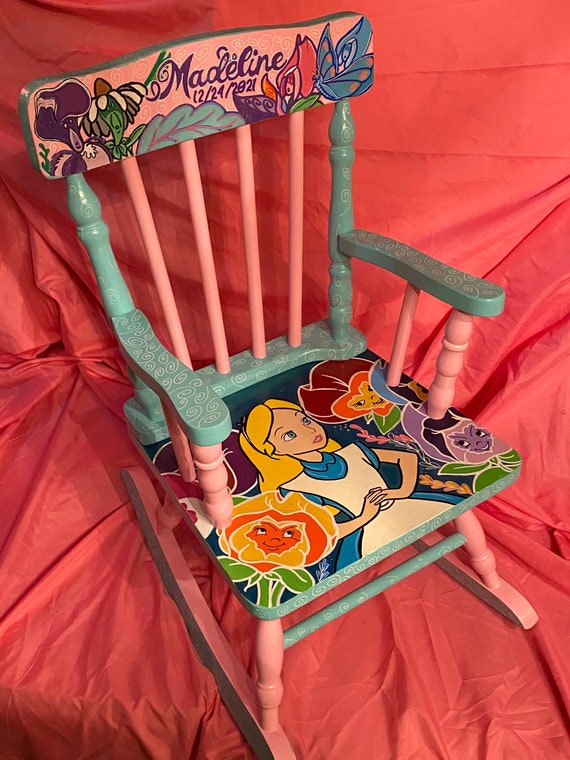 Alice & Queen Wonderland Chairs  Painting fabric chairs, Paint