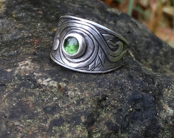 Hand engraved solid sterling silver ring band, imperfect green tourmaline, vines leaves scroll work, fits size 8 , mesures 8.25, Elfin Works