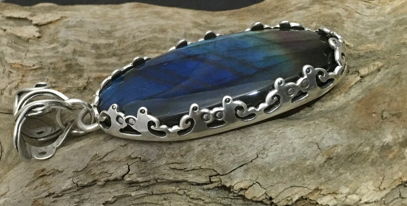 Large labradorite pendant, brilliant blue green & purple stone, fancy bezel crown style prong setting, fabricated sterling silver metalwork image 6