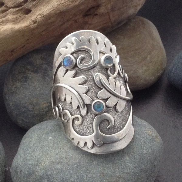 Wide labradorite ring,  big saddle statement ring, 3 blue green labradorite stones, fern leaf & tendril pattern, one of a kind, fits size 11