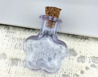 5pcs Flower Shaped Lavender Glass Bottle Set Vial Miniature with Cork Stopper and Metal Loop Pendant