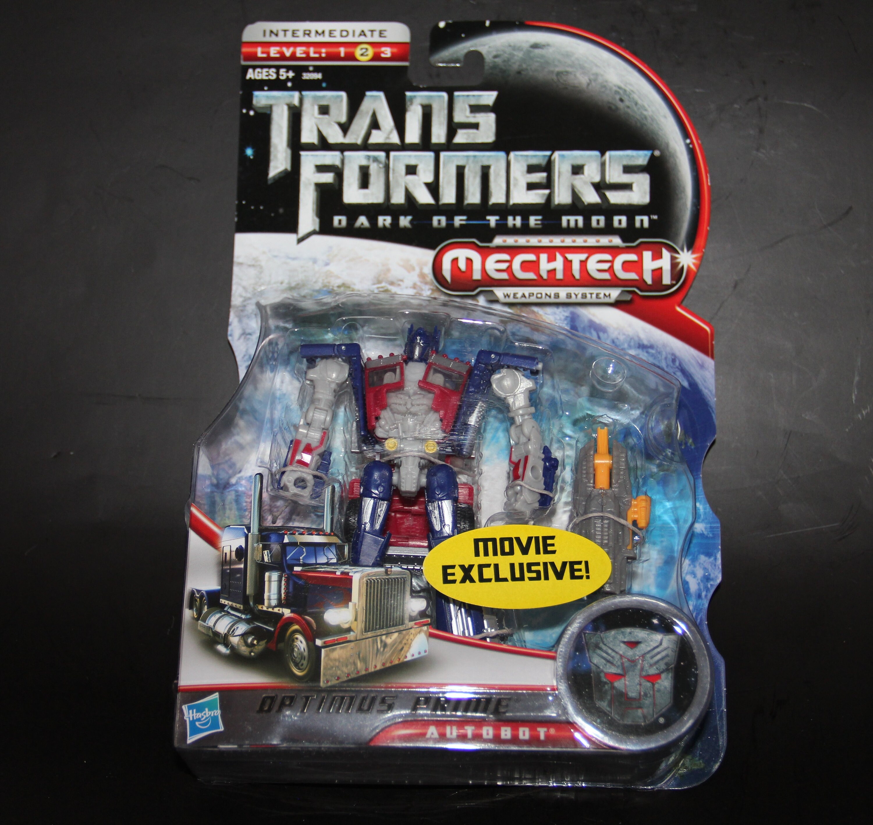Transformers Dark of the Moon Optimus Prime Intermediate Level