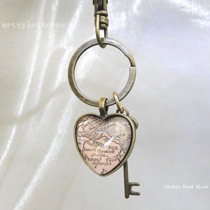 Vintage porte-clés avec image de carte d'Édimbourg en Écosse avec un cœur et une breloque porte-clés