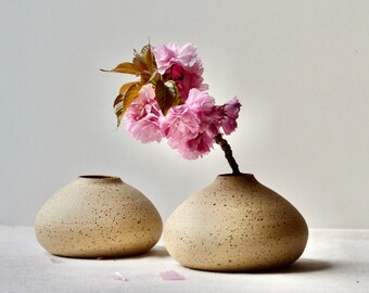 Speckled Ikebana Vases, Japanese Vase, Beige Vase, Flower Vase, Handmade Pottery, Mothers Day Gift, Japandi Vase, Minimalist Vase, Zen Vase