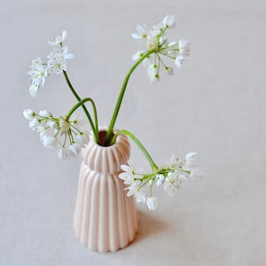Ceramic Vase, Bud Vase, Porcelain Vase, Small Ceramic Vase, Handmade Vase, Modern Decorative Vase, Textured Vase, Snow-Woman Design