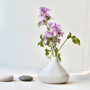 Matte White Bud Vase, Hostess Gift, Korean Pottery, Ikebana Vase, Traditional Vase, Ceramic Vase, Minimalist Scandi Vase