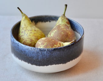 Ceramic Serving Bowl, Stoneware Pottery, Handmade Bowl, Hosting Decor, Nesting Bowl, Wheel Thrown Bowl, Fruits Bowl, New Home Gift, Nordic