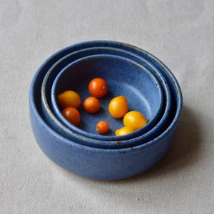 Hosting Decor, Ceramic Serving Bowls, Set Of Blue Nesting Bowls, Handmade Pottery, Stoneware Bowls, Fruit Bowls, Snacks Bowl, Nibble Bowls