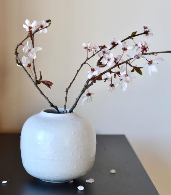 質感のある韓国風月壺花瓶：手作りの白磁生け花花瓶、ジャパンディ陶器