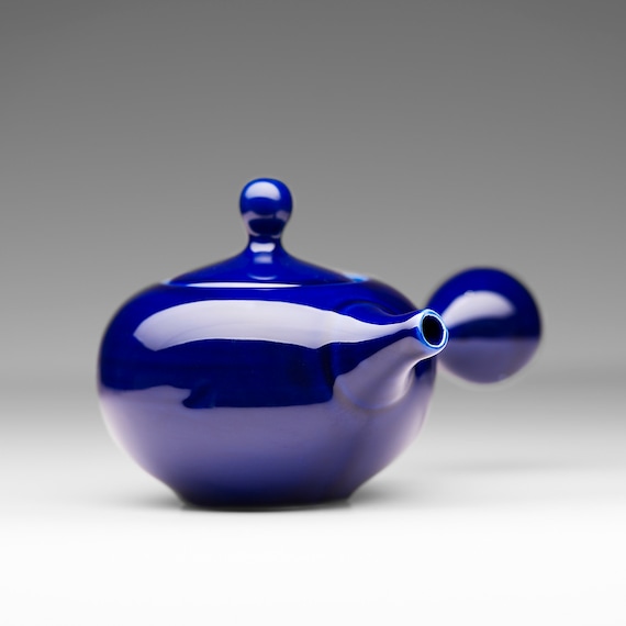 Blue Ceramic Kyusu Teapot with built-in filter: Japanese Tea Brewing Pot (400ml)