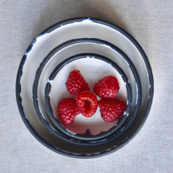 Handmade Stoneware Nesting Bowls: Black and White Ceramic Set