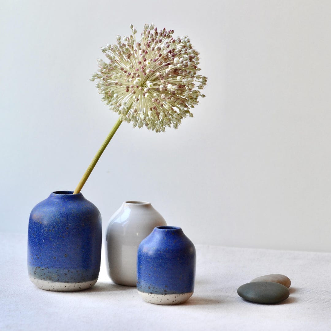 Peg Painted Blue Vase Top