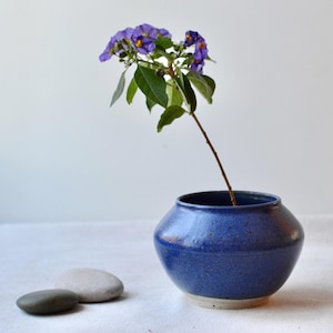 Small Blue Ikebana Bowl, Speckled Vase, Nautical Ceramics, Japanese Pottery, Japandi Vase, Minimalist Vase, Decorative Vase,Mothers Day Gift