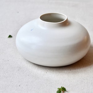 Ceramic Floor Minimalist Living royalty-free images - Ceramic Japandi Vase