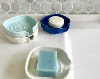 Self Draining Ceramic Soap Dish with Spout | Handmade Porcelain Soap Tray | Roman Design Sponge Holder | Kitchen Bathroom | 12cm