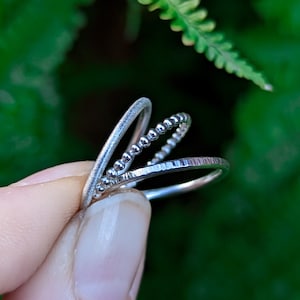 Set of 3 silver stacking rings - Frosted silver band, beaded bubble ring, dainty hammered silver band