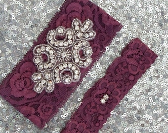 BURGUNDY Lace Wedding Garter Set, Bridal Garter CRYSTAL Rhinestone CREST Show & Dual Crystal Toss