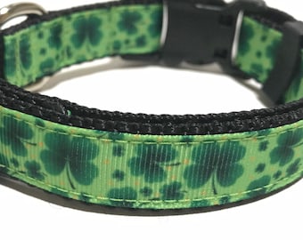 Shamrocks Hundehalsband - größenverstellbares Hundehalsband - St. Patrick's Day, Lucky, Shamrock, grün - 3/4"