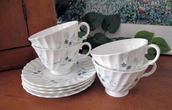 Vintage Royal Doulton Millefleur Footed Cups and Saucers ~ H4953 ~ Four ~ circa 1958-1974