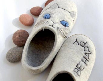 Cat Art Felted Wool Slippers - Natural White Grey House Shoes, Leather Soles -to order