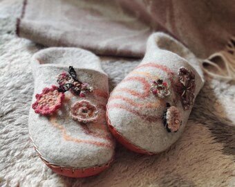 Felt Wool Slippers , grey and peach colors with crochet details, exclusive gift for woman - ready to ship size 8 US- 8.5 EU