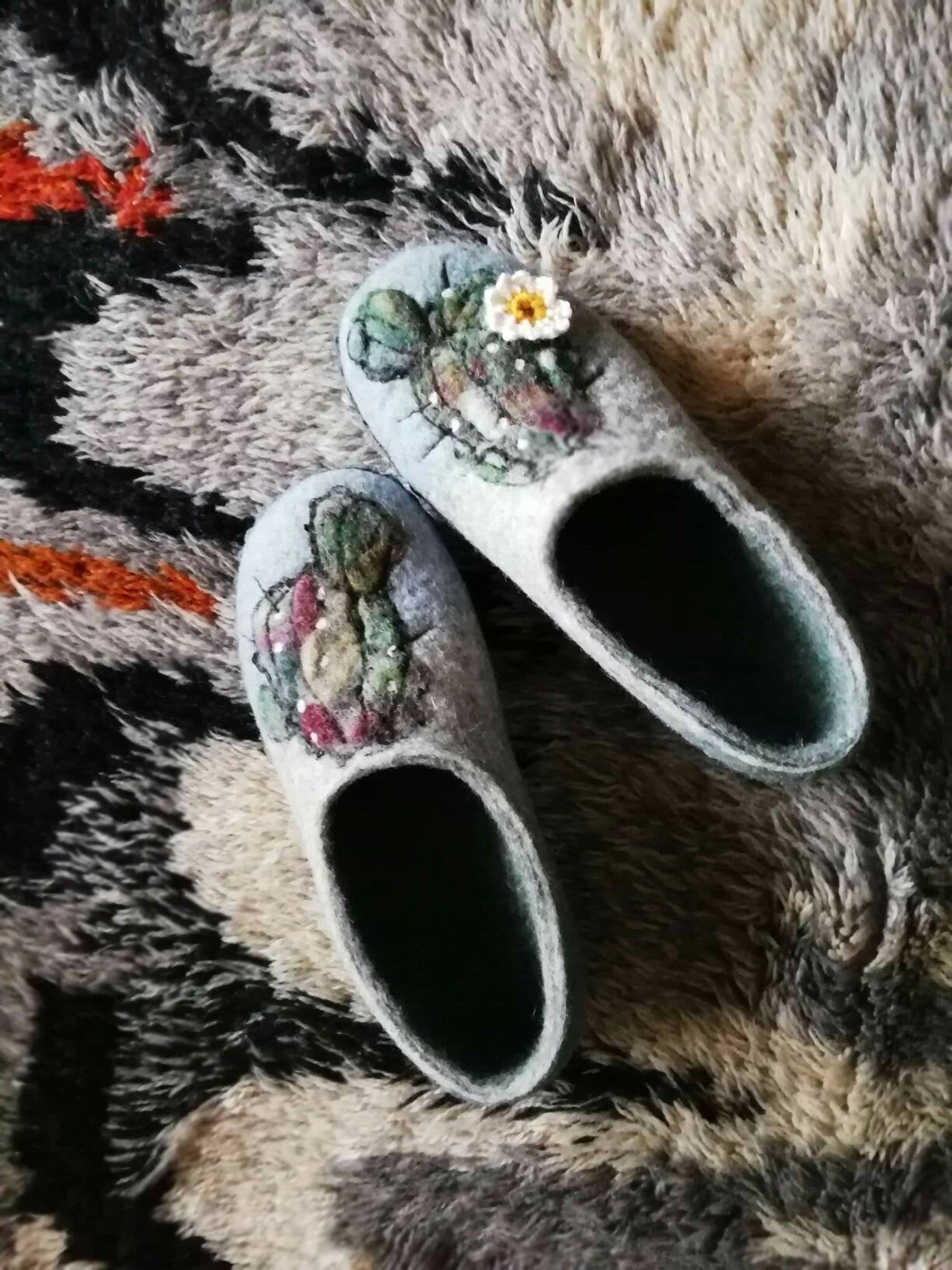Black Cactus Pattern Print Premium Home Slippers main image 0