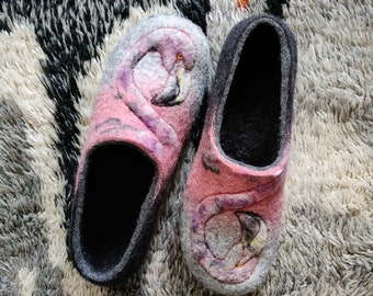 Felted slippers Flamingos art slippers, wool felt slippers for women, woolen home shoes, coral pink grey colors wool slippers - to order