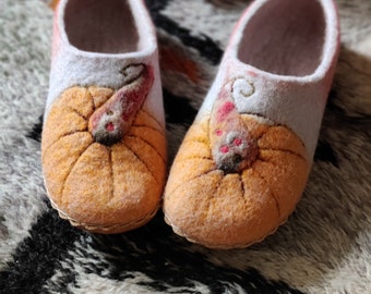 Felted slippers for women Pumpkin art, wool house shoes, handmade gift for woman, eco living - to order