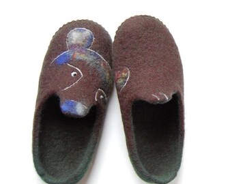 Bear Art Felted Slippers for Men Brown and Green wool-ready size 8,5 US