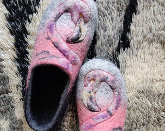 Zapatillas de fieltro Zapatillas de arte Flamingos, zapatillas de fieltro de lana para mujer, zapatillas de lana para estar por casa, zapatillas de lana colores coral rosa gris - bajo pedido