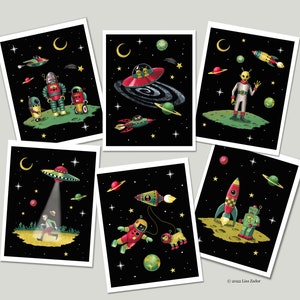 レトロな宇宙とUFOのカード、ロケット、空飛ぶ円盤、エイリアン、宇宙飛行士のユーモラスなSFノートカード