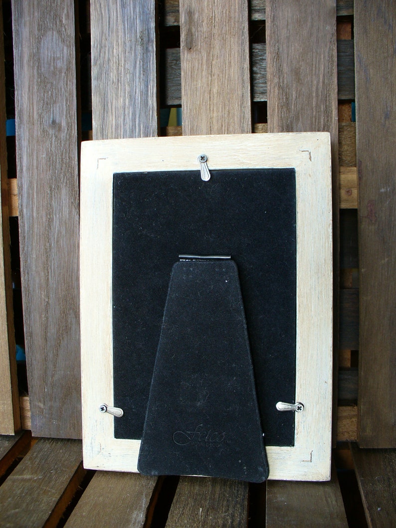 Upcycled Farmhouse Shabby Chic Picture Frame