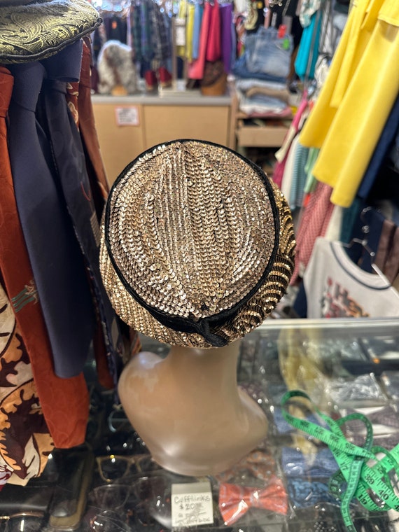 1960s Black and Gold Sequined Hat - image 3