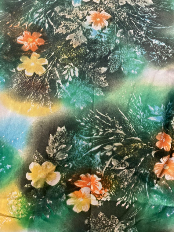 1970s Floral Polyester Pullover Blouse - image 5