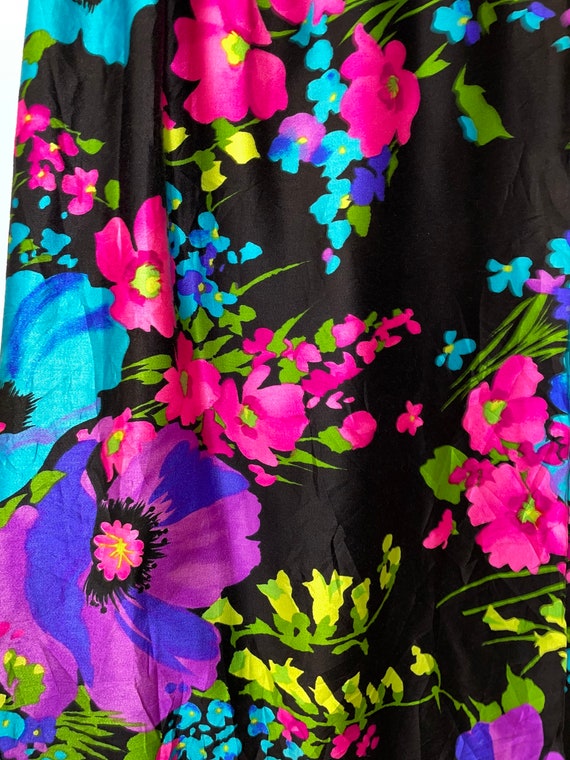 1970s Deadstock Black and Floral Maxi Wrap Skirt - image 5