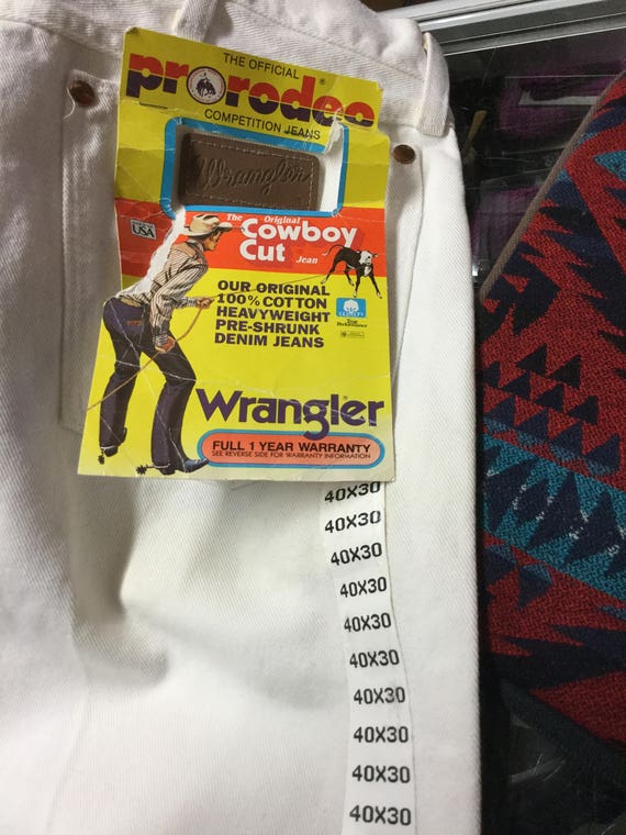 White wrangler original cowboy cut