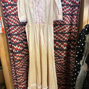 1970 年代 Gunne サックス スタイル プレーリー ドレス バラのつぼみ プリント