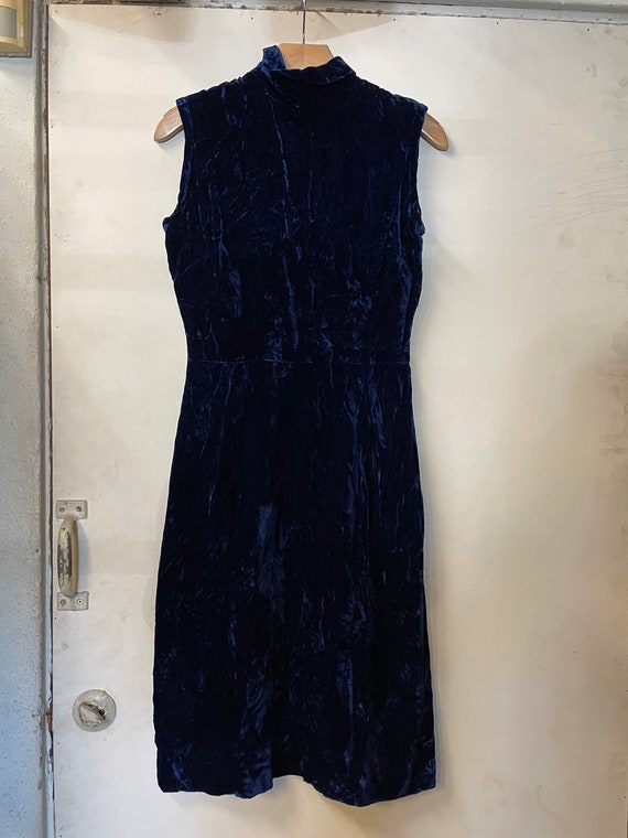 1950s Blue Velvet Wiggle Dress - image 1