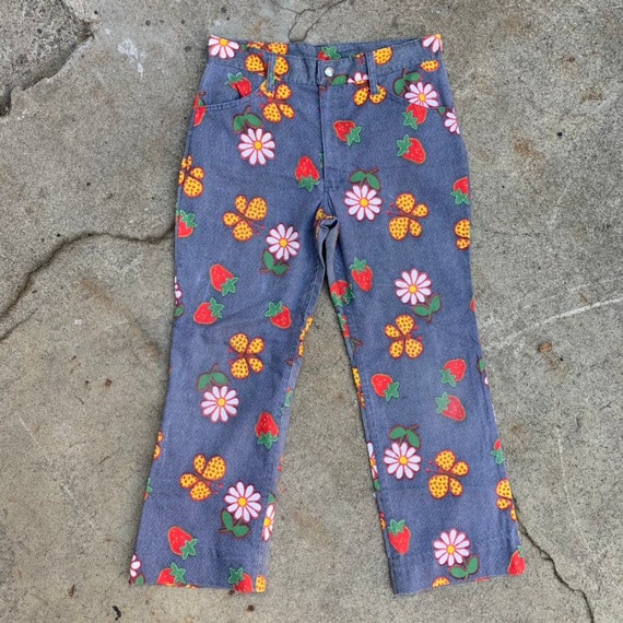 Vintage 1970s High Waisted Kitschy Strawberry Prin
